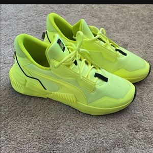 Puma Womans lime green
